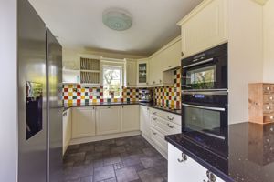 Kitchen- click for photo gallery